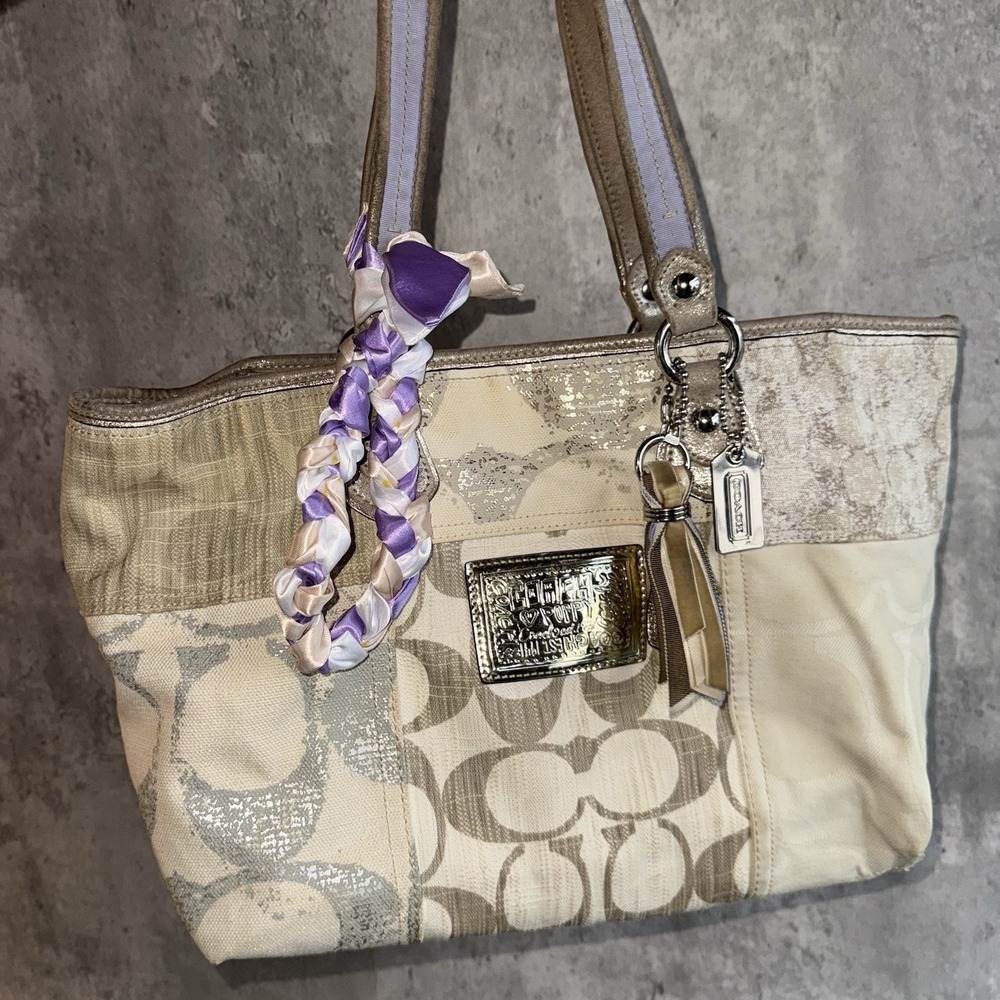 Coach Patchwork Poppy Tote Lavender/Cream Suede/Canvas 2010 Style 16926